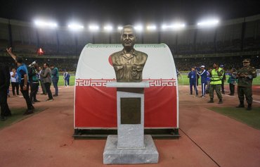 Objecting to Soleimani's bust in arena, Saudi team refuses to play, leaves Iran