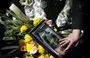 
پیکر آرمیتا گراوند روز ۷ آبان تحت تدابیر شدید امنیتی در تهران به خاک سپرده شد. [فارس]        