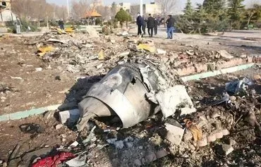 بقایای هواپیمای اوکراینی سرنگون‌شدهٔ پرواز پی‌اس۷۵۲ در روز ۲۰ دی‌ماه ۱۳۹۸. [ایرنا]