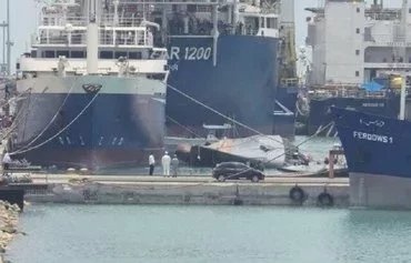 The Iranian Navy frigate Sahand capsized during repairs in the southern port of Bandar Abbas on July 7 and sank fully July 9, despite attempts to rebalance it. [IRNA]