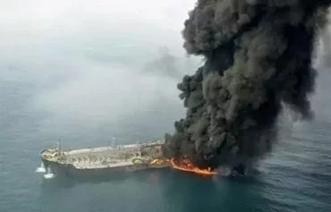 Iranian naval vessel the Kharg sank June 2, 2021, in the Gulf of Oman after catching fire. [Dana.ir]